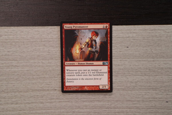 Young Pyromancer M14 (Magic 2014 Core Set) normal