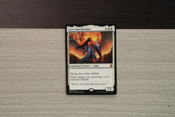 Lyra Dawnbringer DOM Dominaria hologram