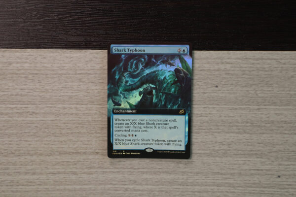 Shark Typhoon extended art Ikoria: Lair of Behemoths (IKO) foil